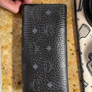 Mcm wallet without chain